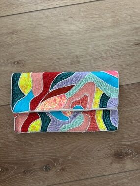 Multicolor Beaded Wave Clutch - Vibrant Women's Evening Wristlet